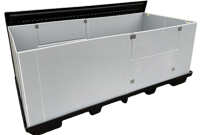 An oversized storage box showing the advantages of both traditional plastic welding and extrusion welding.